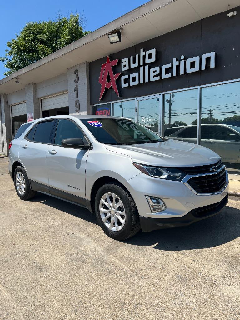 2019 Chevrolet Equinox LS photo 1