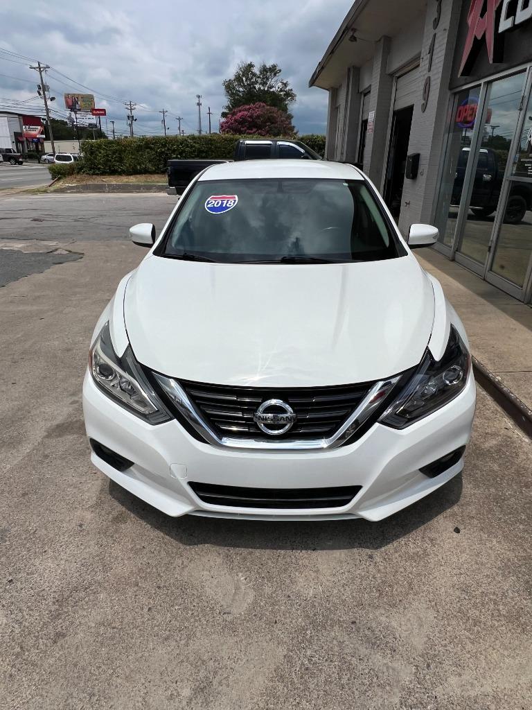 2018 Nissan Altima SL photo 5