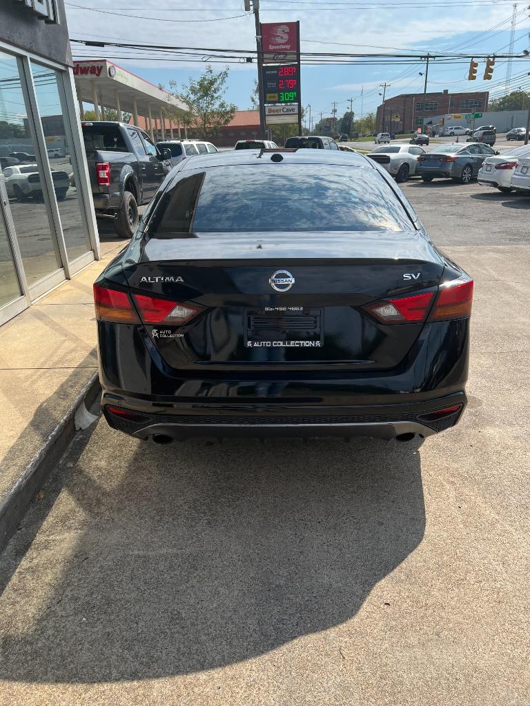 2022 Nissan Altima SV photo 6