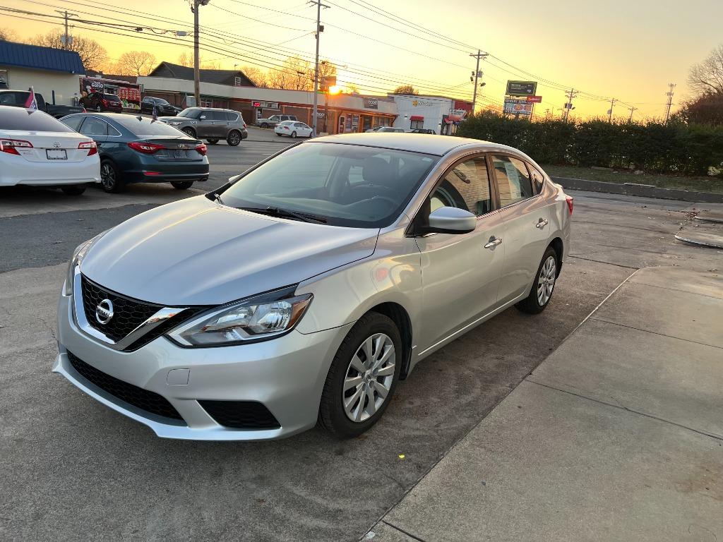 2017 Nissan Sentra S photo 3