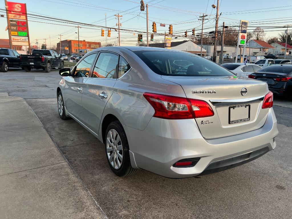 2017 Nissan Sentra S photo 7