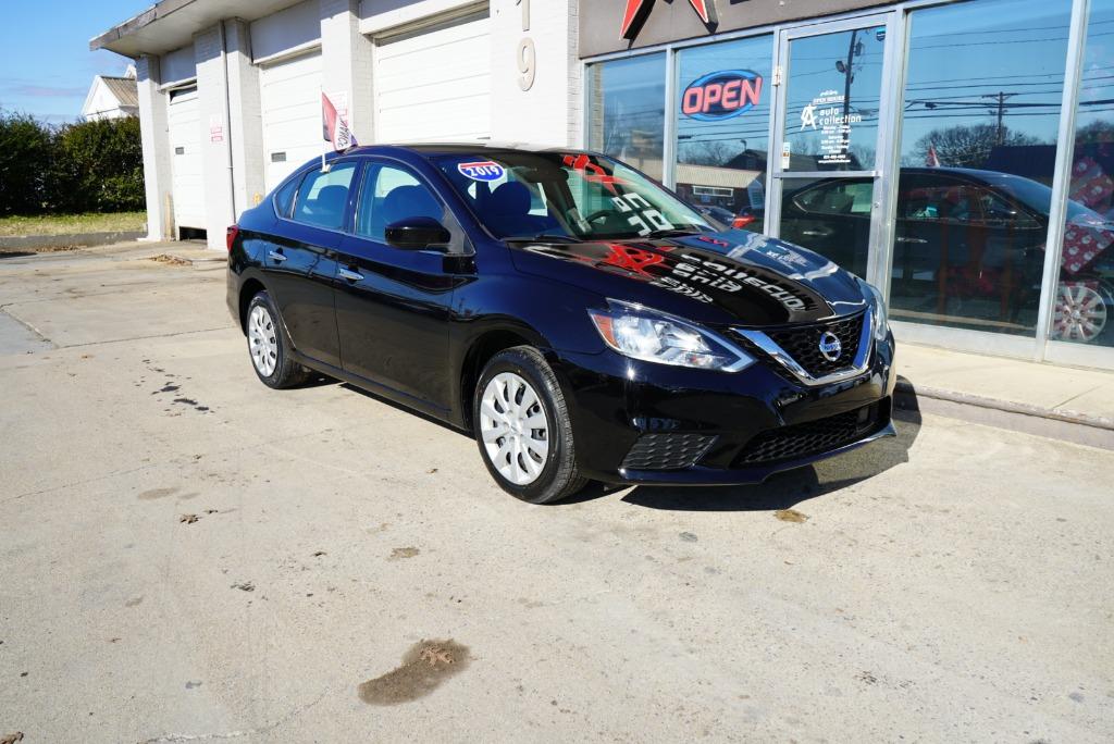 2019 Nissan Sentra SV's photo