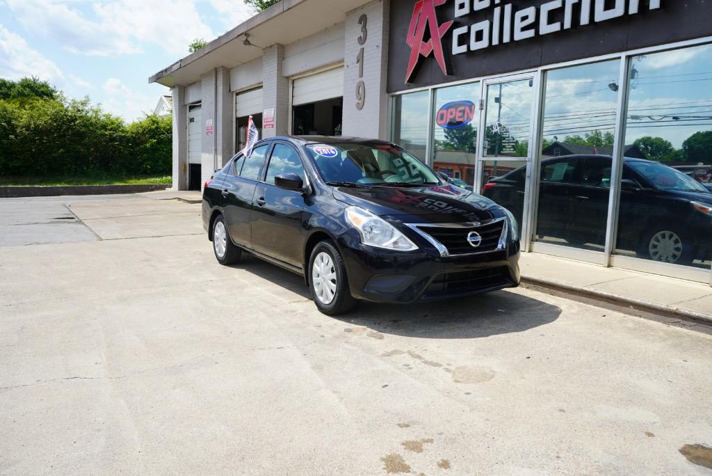 2016 Nissan Versa 1.6 S Plus CVT's photo