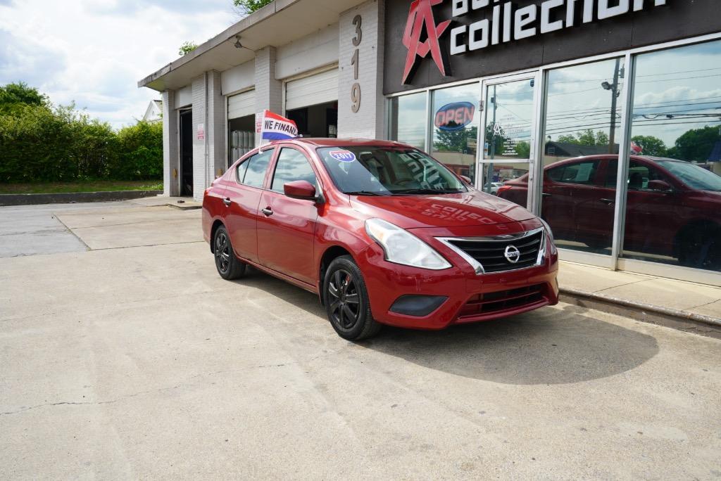 2017 Nissan Versa 1.6 S Plus CVT's photo